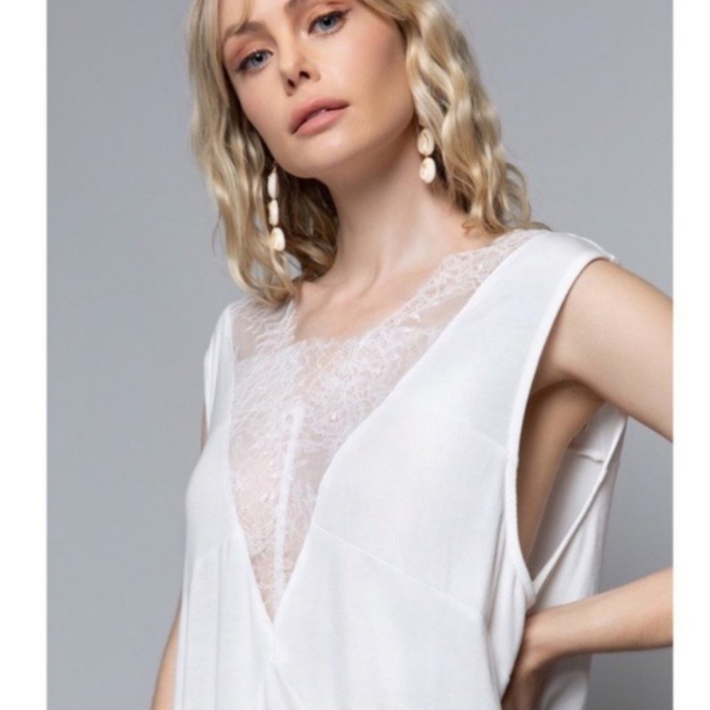 🆕 POL Lacey Tunic, NWT